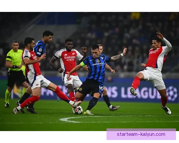 费耶诺德进攻数据飙升，展现球队战术新高度，状态回暖值得关注。