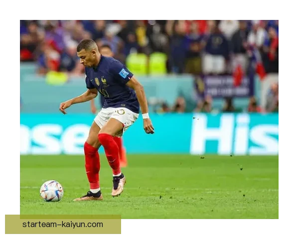 姆巴佩在世界杯赛事中打入8球，状态持续提升引发关注